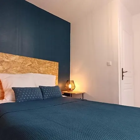 Calaisblack 2-4 Personnes Centre *